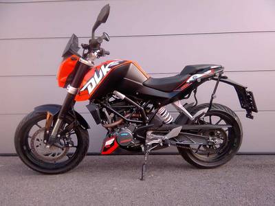 KTM Duke 125