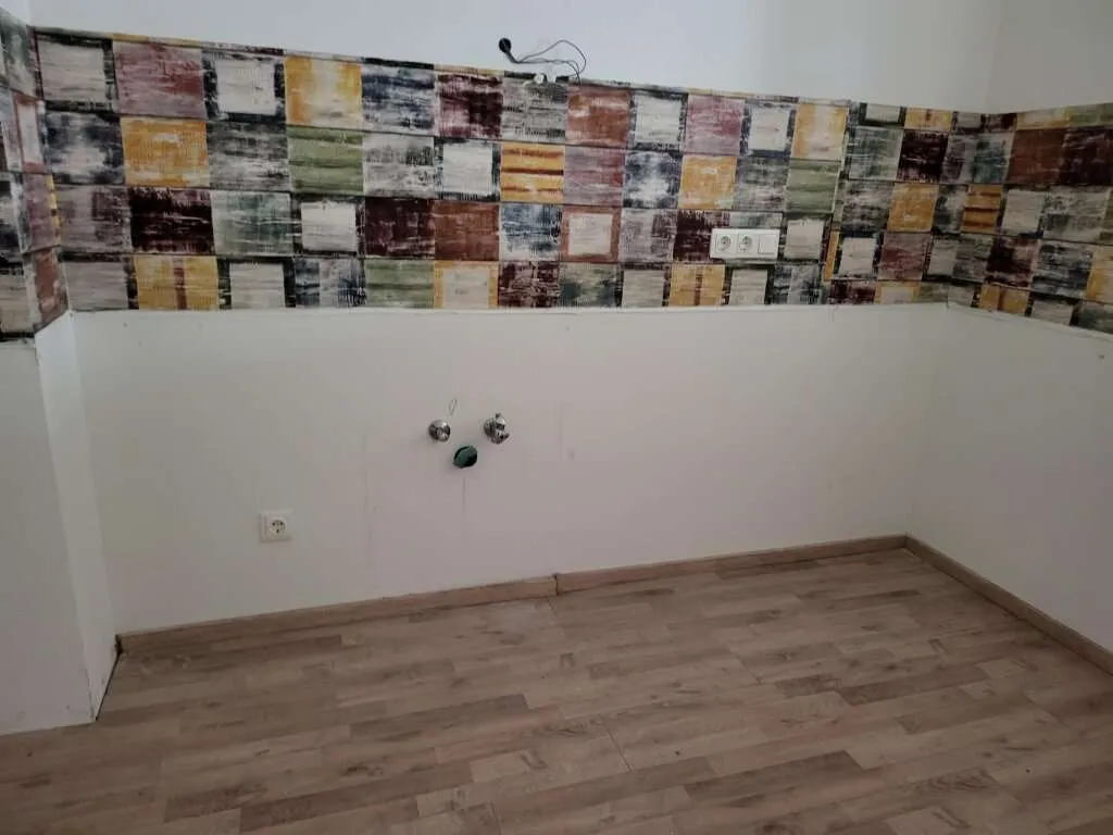 großzügige 2-Zimmer-Wohnung mit Balkon/Loggia - Widok 2