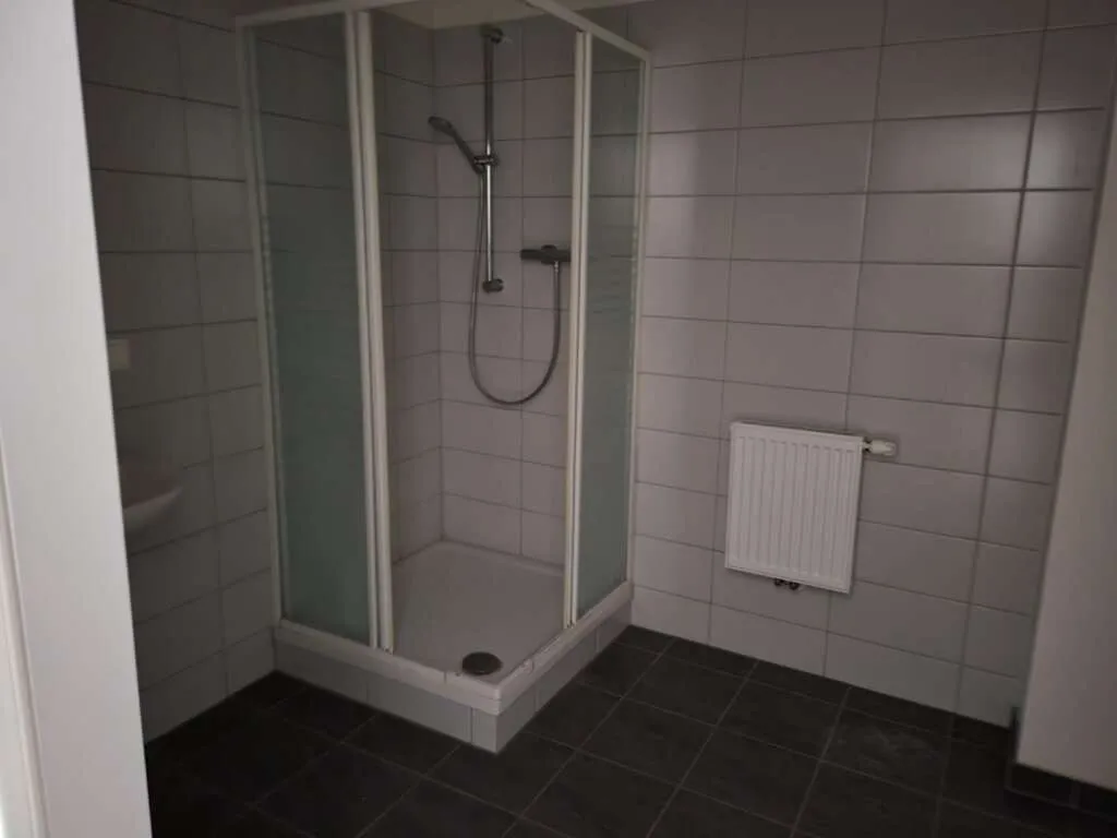 großzügige 2-Zimmer-Wohnung mit Balkon/Loggia - Widok 3