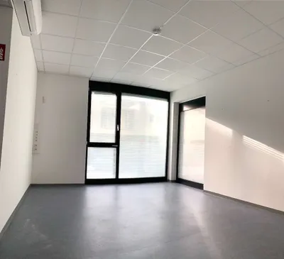 4-Zimmer-Gewerbeimmobilie mieten in Graz – 243 m², € 2.675 – Bild 4 von 8