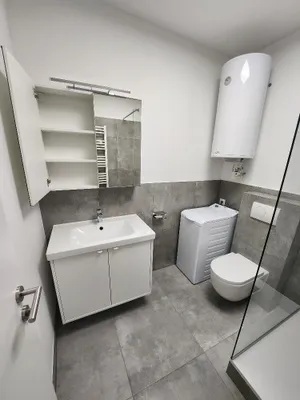 1-Zimmer-Immobilie mieten in Klagenfurt – 43 m², € 780 – Bild 7 von 8