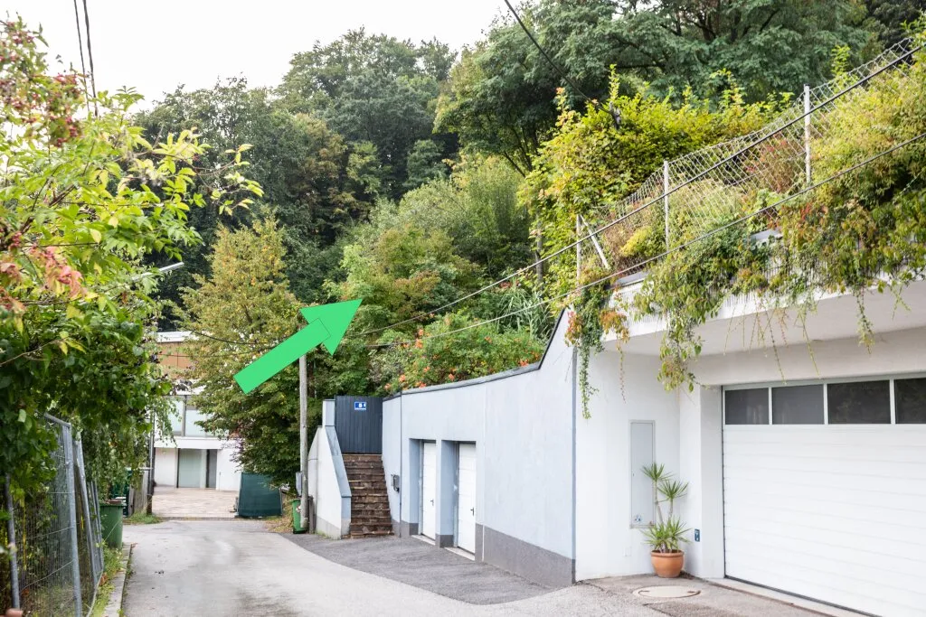 Ruhige Stadtrandlage mit Weitblick: Baugrundstück am Waldrand in schöner Wohngegend - Ansicht 2