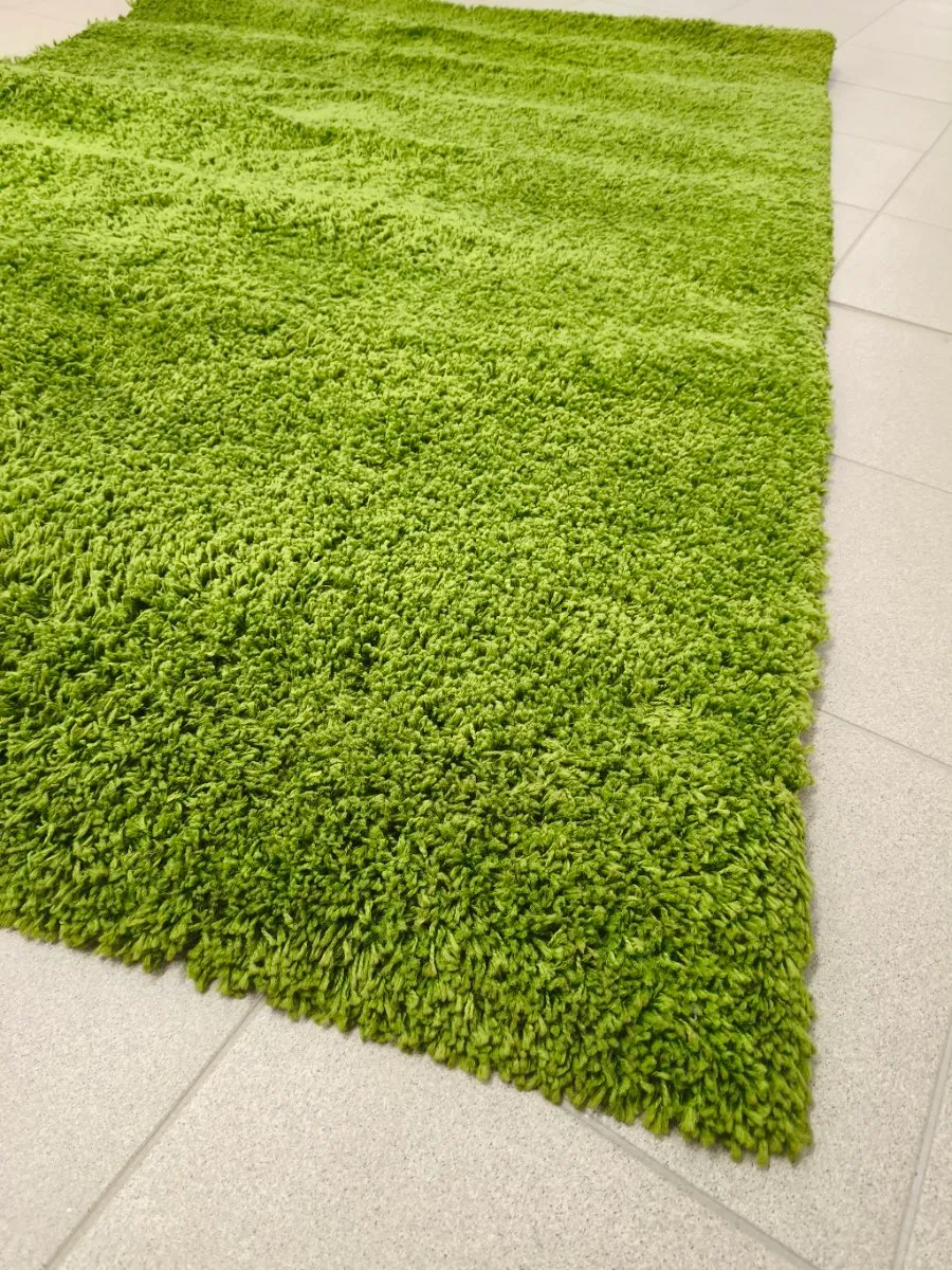 Ikea Teppich grün, € 29,- (4070 Fraham)