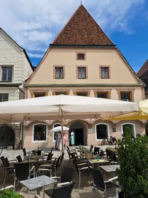 1-Zimmer-Gewerbeimmobilie mieten in Steyr – 46 m², € 644