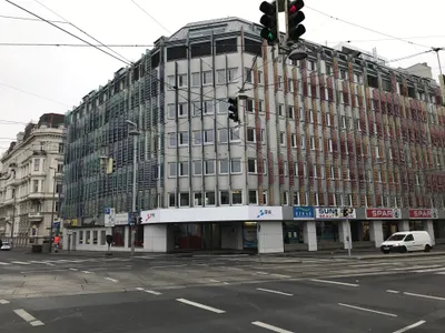 Gewerbeimmobilie mieten in Wien – 2 336 m² – Bild 1 von 8