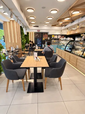 Gewerbeimmobilie mieten in Wien – 241 m², € 7.247 – Bild 1 von 15