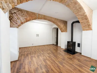Gewerbeimmobilie mieten in Wien – 80 m², € 689