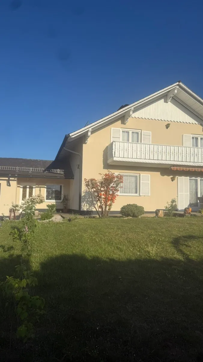 Charmantes Einfamilienhaus mit 2.230 m² Grundstück in Dirnbach / Straden - Nähe Bad Gleichenberg & Bad Radkersburg Thermenland Südoststeiermark - Ansicht 2