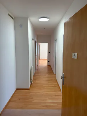 3-Zimmer-Wohnung mieten in Baden – 74 m², € 1.090 – Bild 2 von 24