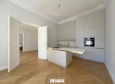 Exklusive Altbauwohnung mit Luxusausstattung / ONLINE-TERMIN -BUCHEN https://www.remax.at/1662-3156 – Bild 2