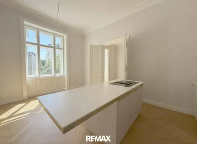 Exklusive Altbauwohnung mit Luxusausstattung / ONLINE-TERMIN -BUCHEN https://www.remax.at/1662-3156 – Bild 3