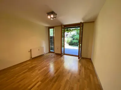 Schöne 3 Zimmer Maisonette Wohnung mit Garten und Garagenstellplatz in Hetzendorf zu vermieten – Bild 3