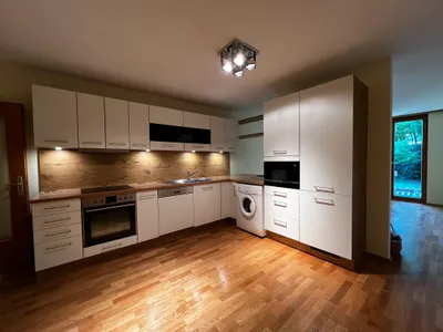 Schöne 3 Zimmer Maisonette Wohnung mit Garten und Garagenstellplatz in Hetzendorf zu vermieten – Bild 2
