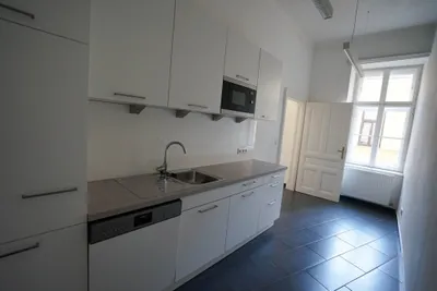 4-Zimmer-Gewerbeimmobilie mieten in Wien – 149 m², € 2.475 – Bild 7 von 11
