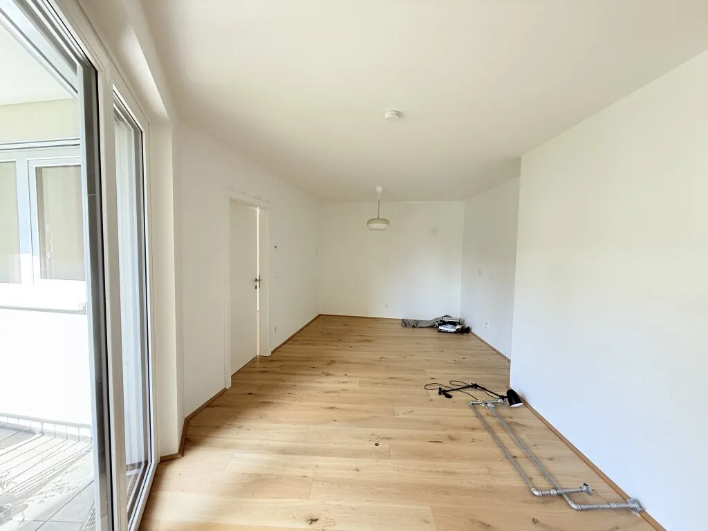 Schöne 3-Zimmer Wohnung in ruhiger Gegend mit U-Bahn direkt vor der Tür - Ansicht 3
