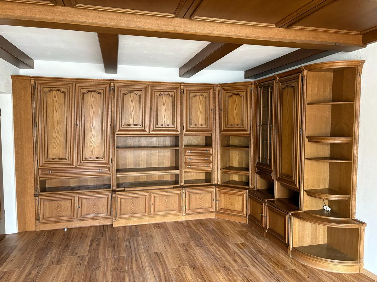 Einzigartige 3-Zimmer-Wohnung in bester Lage mit Festungsblick & Tischlerausstattung - oberster Stock, Wintergarten – pohled 2
