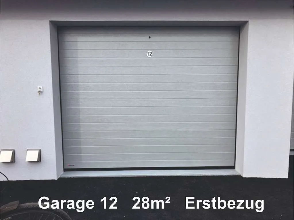 STORAGE - LAGERCONTAINER - ÜBERDACHT mit Sandwichpaneele, mit Licht; GARAGEN, BÜROCONTAINER, LAGERBOXEN / HALLEN / LAGERFLÄCHEN - Ansicht 2