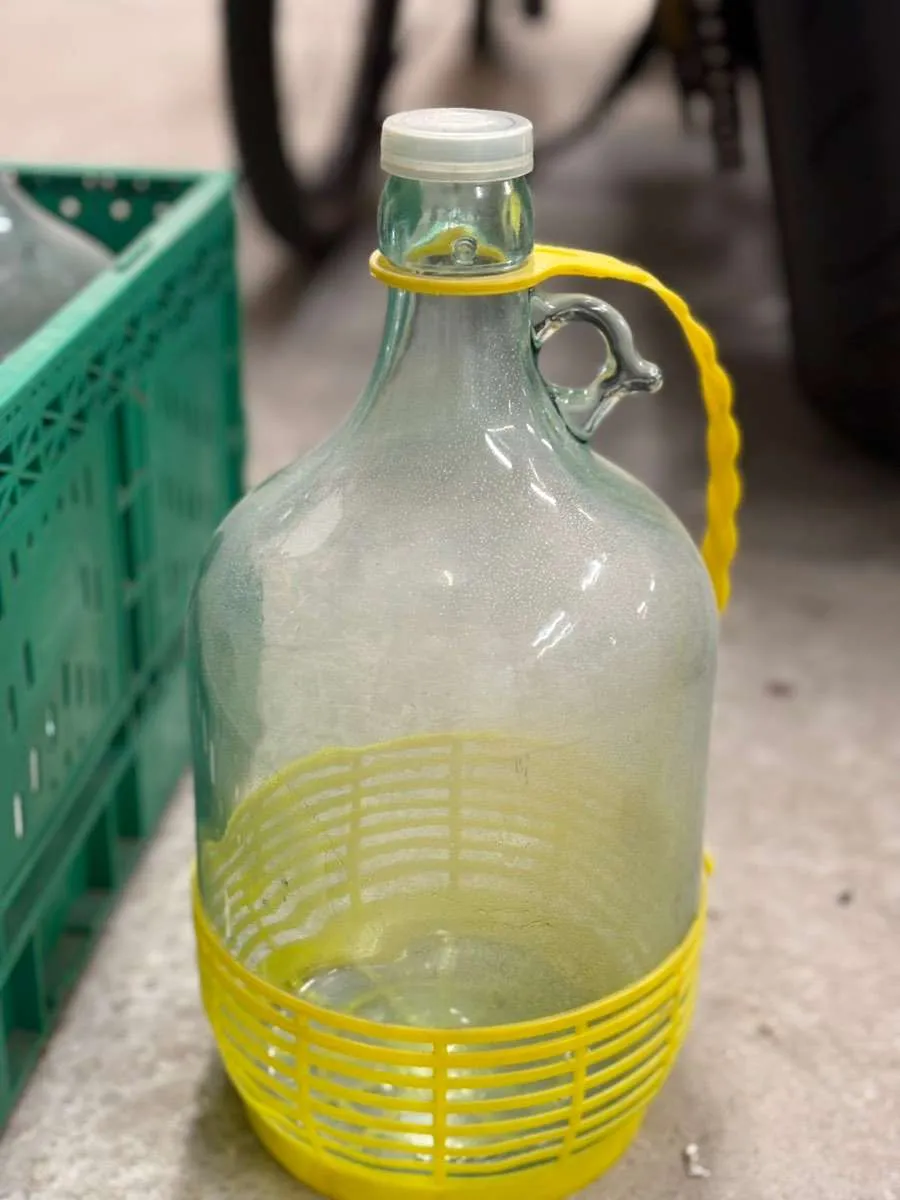 Glasflaschen 5 Liter, € 0,- (9523 Landskron)