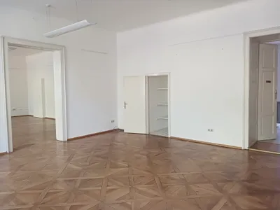 2-Zimmer-Immobilie mieten in Graz – 106 m², € 12 – Bild 4 von 17