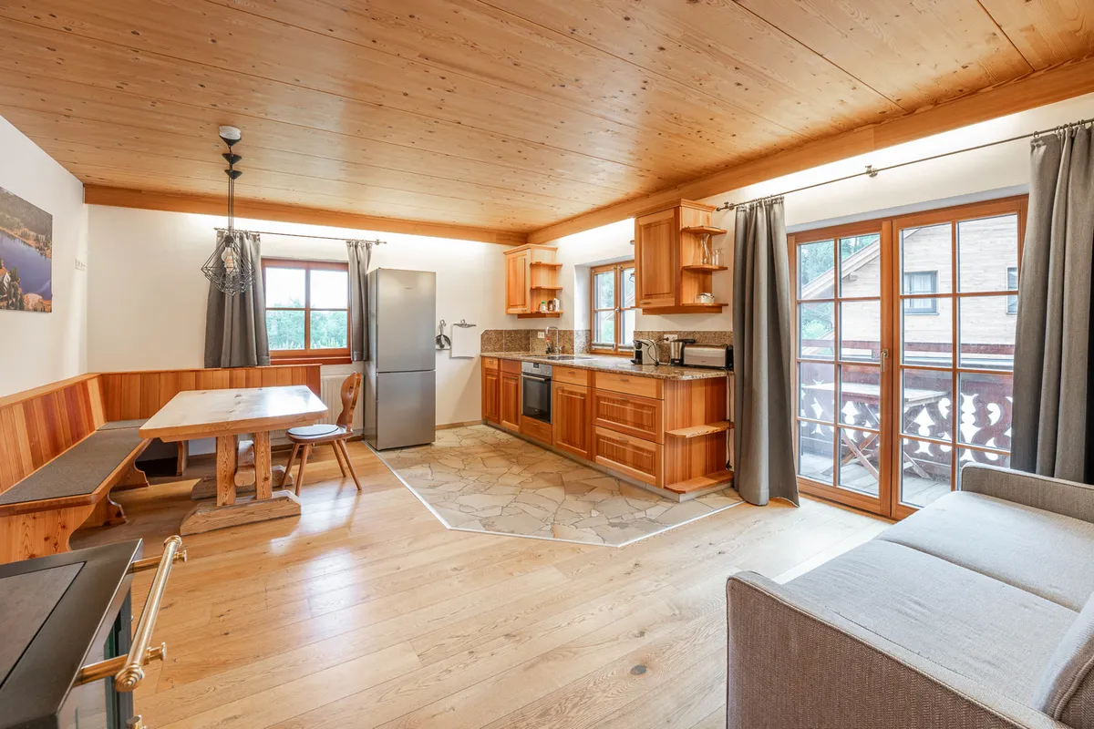 Touristische Vermietung! Exklusives 3-Zimmer Appartement im 1. Obergeschoß mit Sonnenbalkon – pohled 2