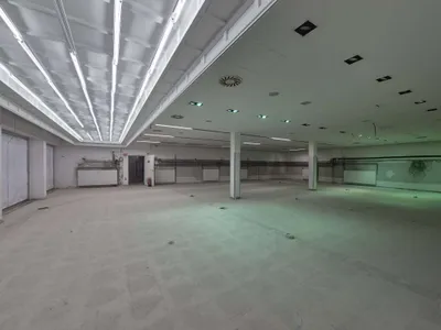 2-Zimmer-Gewerbeimmobilie mieten in Neunkirchen – 295 m², € 3.542 – Bild 3 von 9