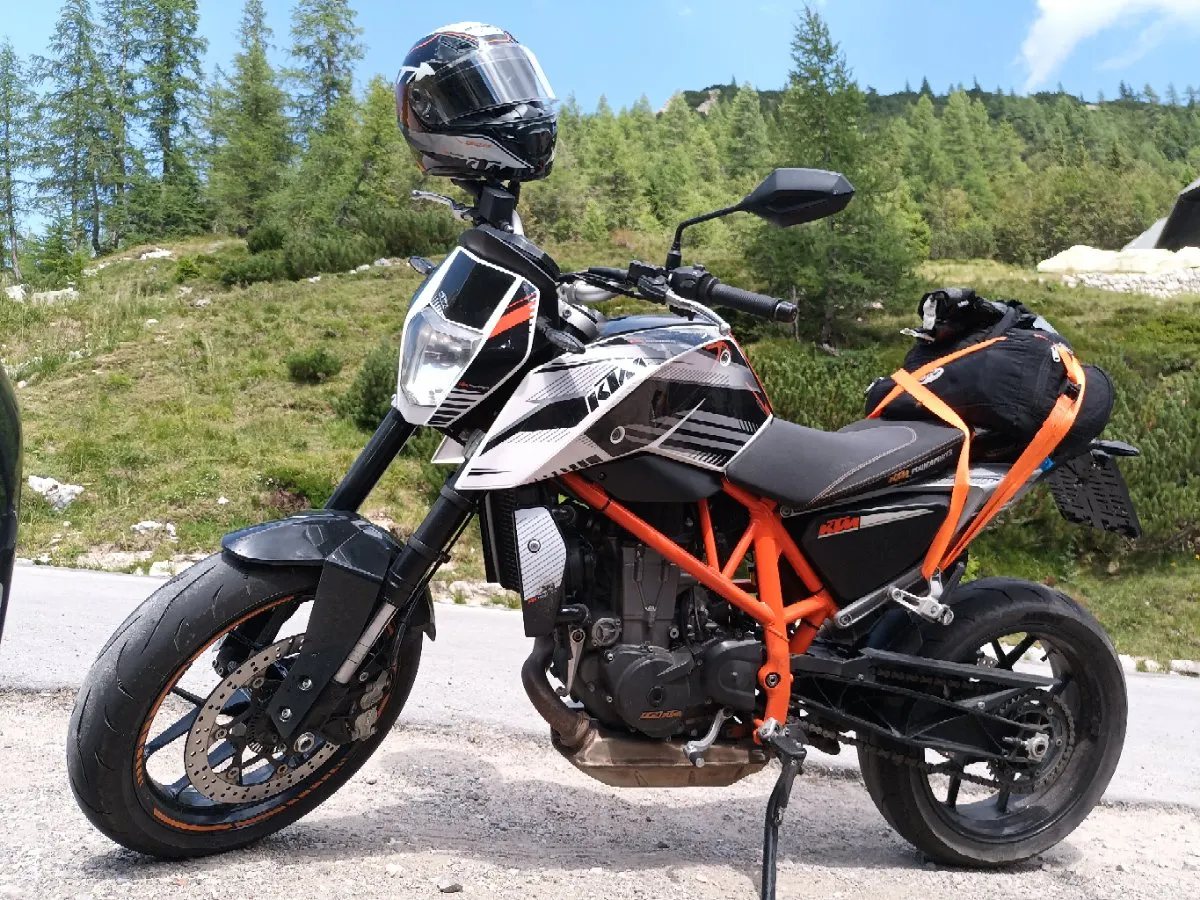 KTM 690