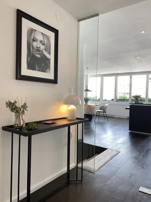 Wohnen über den Dächern: Exklusive Design-Maisonette im 5. Bezirk – Bild 3