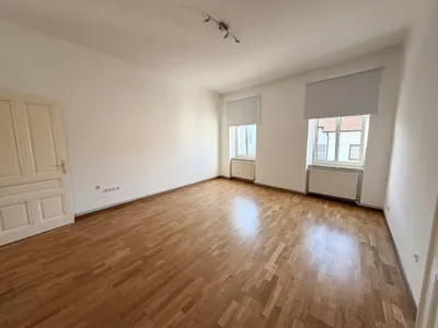 2-Zimmer-Wohnung mieten in Baden – 55 m², € 800 – Bild 2 von 9