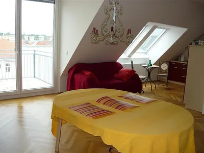 Dachgeschoss Neubau mit Terrasse – Bild 2