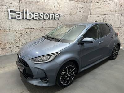 Toyota Yaris 1,5 Hybrid Teamplayer + Technik P.
