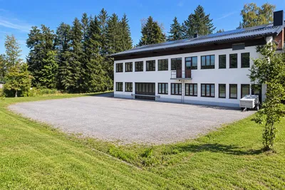 Gewerbeimmobilie mieten in Salzburg-Umgebung – 448 m², € 7 – Bild 2 von 10