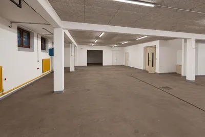 Gewerbeimmobilie mieten in Salzburg-Umgebung – 448 m², € 7 – Bild 6 von 10