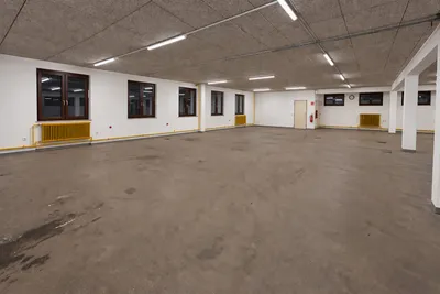 Gewerbeimmobilie mieten in Salzburg-Umgebung – 448 m², € 7 – Bild 4 von 10