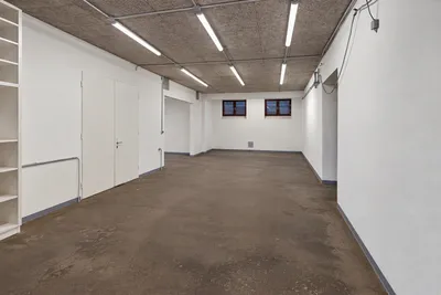 Gewerbeimmobilie mieten in Salzburg-Umgebung – 448 m², € 7 – Bild 8 von 10