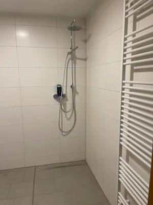 Gewerbeimmobilie mieten in Vöcklabruck – 137 m², € 1.080 – Bild 2 von 8