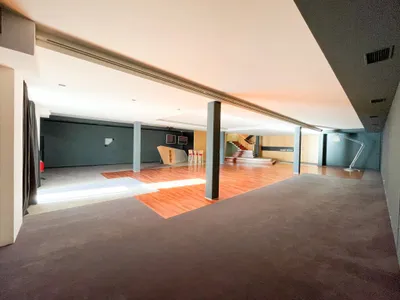 10-Zimmer-Gewerbeimmobilie mieten in Wien – 608 m², € 5.243 – Bild 2 von 40