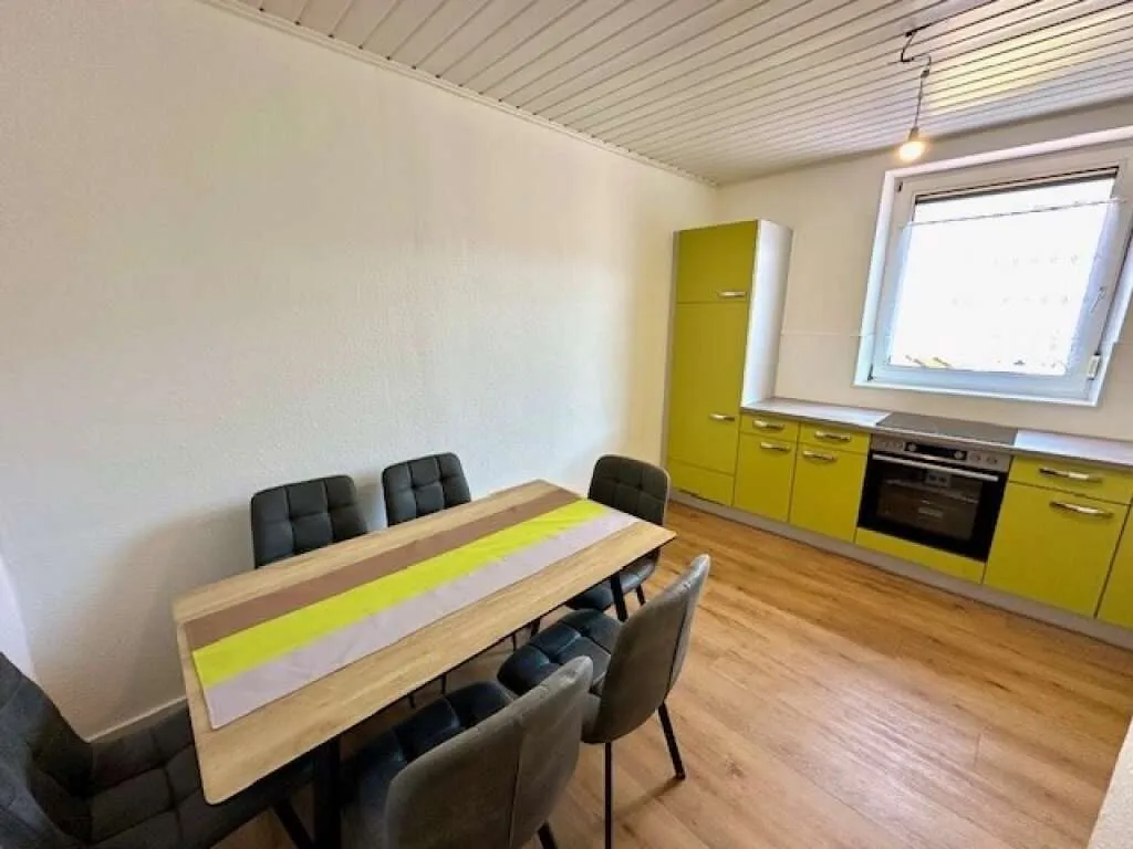 Provisionsfrei - Wunderschöne neu sanierte klimatisierte 3-Zimmer-Wohnung in zentraler Lage nahe Grazer Citypark - ideal für WG´s und Familien - Ansicht 2
