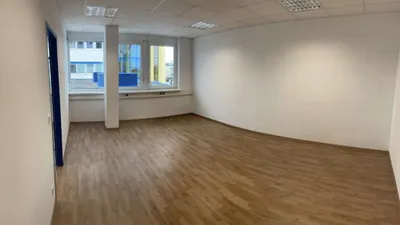 2-Zimmer-Gewerbeimmobilie mieten in Baden – 66 m², € 857 – Bild 4 von 5