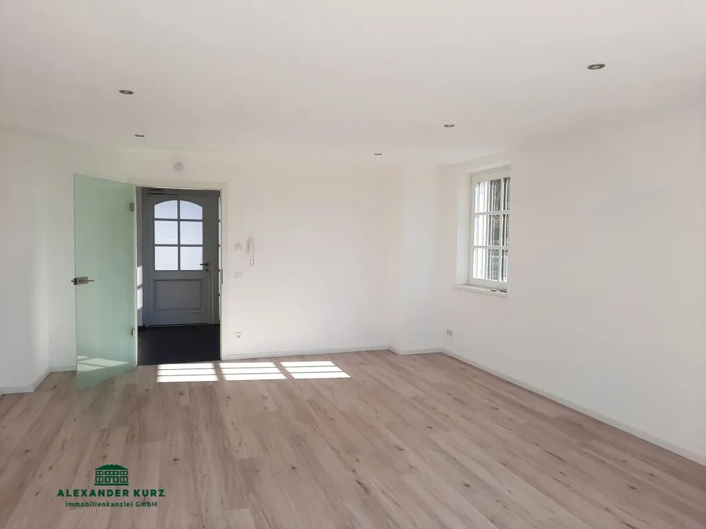 Exklusives Eckreihenhaus mit Panoramablick - Ansicht 2