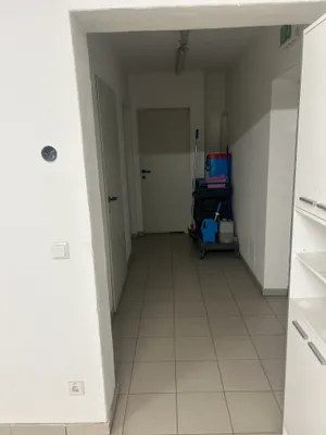 Gewerbeimmobilie mieten in Grieskirchen – 600 m², € 3.600 – Bild 17 von 22