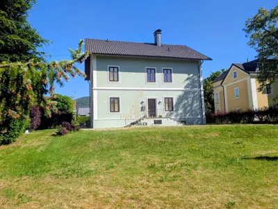 8-Zimmer-Gewerbeimmobilie kaufen in Gmunden – 268 m², € 1.670.000 – Bild 2 von 23