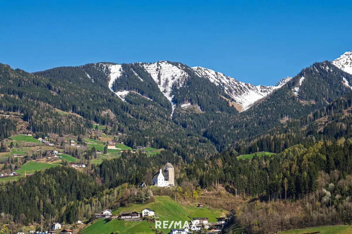 Wohnen mit Aussicht - gepflegte 3-Zimmer-Wohlfühlwohnung in zentrumsnaher Lage - Ansicht 2