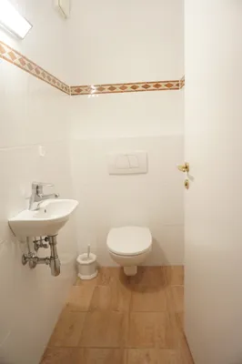 6-Zimmer-Wohnung mieten in Wien – 231 m², € 2.860 – Bild 18 von 46