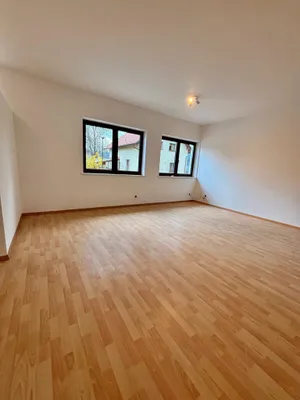 2-Zimmer-Wohnung kaufen in Neunkirchen – 67,98 m², € 99.700 – Bild 6 von 10