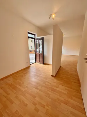 2-Zimmer-Wohnung kaufen in Neunkirchen – 67,98 m², € 99.700 – Bild 3 von 10