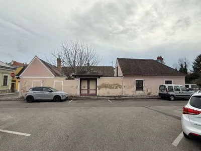 Haus kaufen in Mödling – 180 m², € 369.000