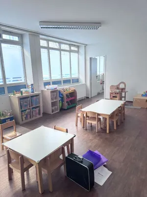 4-Zimmer-Gewerbeimmobilie mieten in Wien – 182 m², € 3.396 – Bild 3 von 8