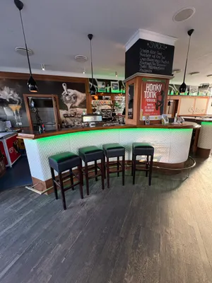 Gewerbeimmobilie mieten in Salzburg-Umgebung – 208 m², € 3.701 – Bild 5 von 8