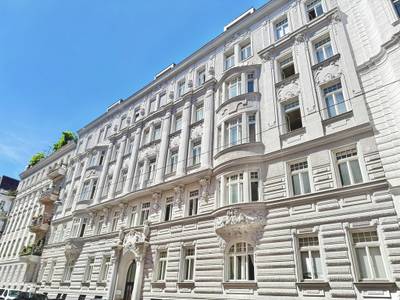 ERSTBEZUG NACH SANIERUNG | BALKONTRAUM | EXKLUSIVE ALTBAUWOHNUNG | HELLE 5 ZIMMER | TOPLAGE