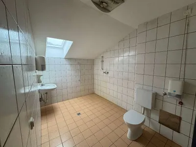 5-Zimmer-Gewerbeimmobilie mieten in Bruck-Mürzzuschlag – 110 m², € 996 – Bild 10 von 18